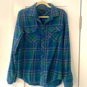 Tavik men’s small flannel